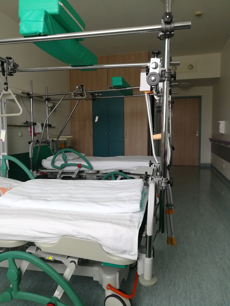 Это современная палата в Федеральном центре травматологии г. Чебоксары.