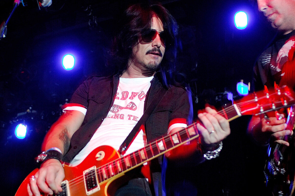 Gilby Clarke. Гилби Кларк Guns n Roses. Гилби Кларк 1992. Фото Gilby Clarke.