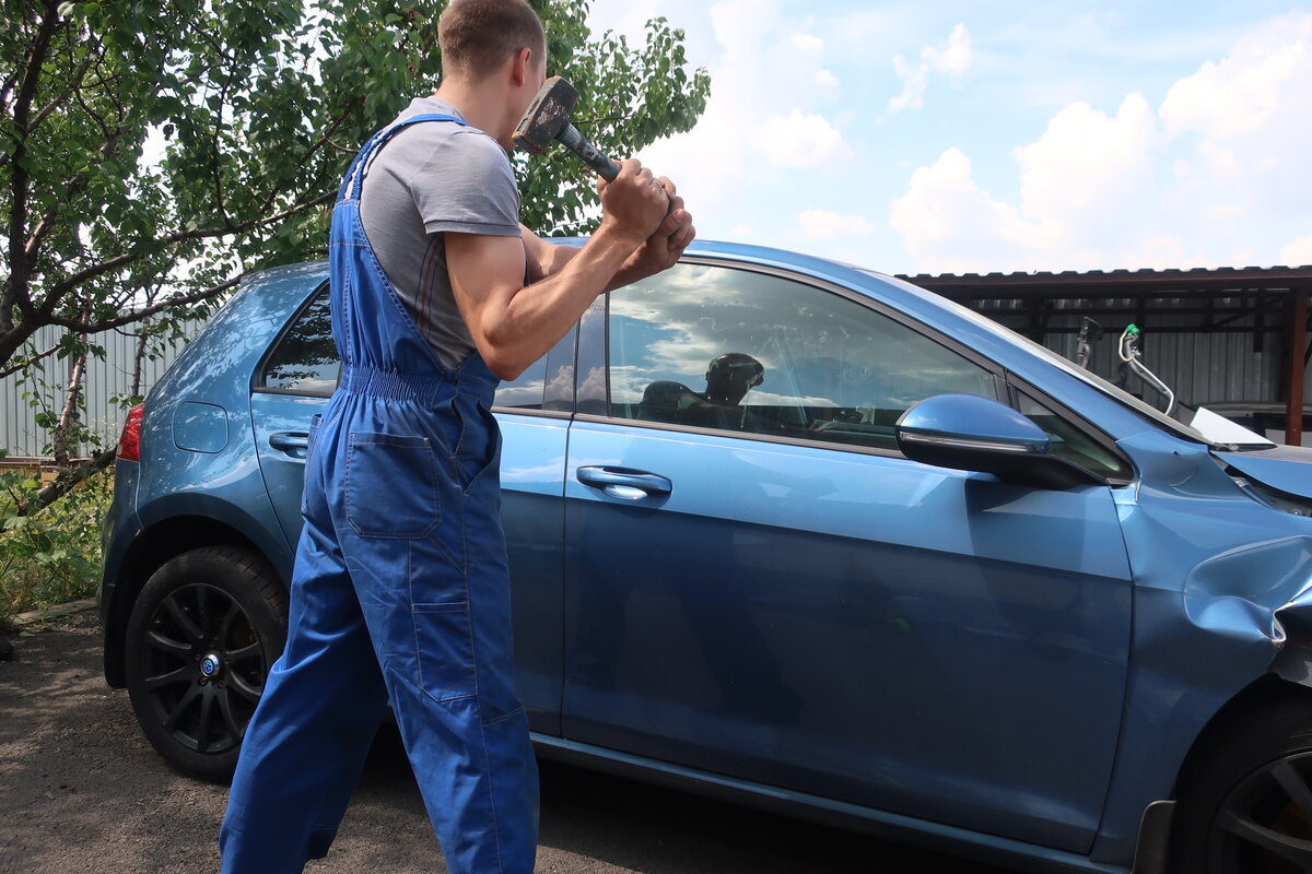 какое стекло лучше разбить, если нужно срочно попасть в машину, а ключей нет