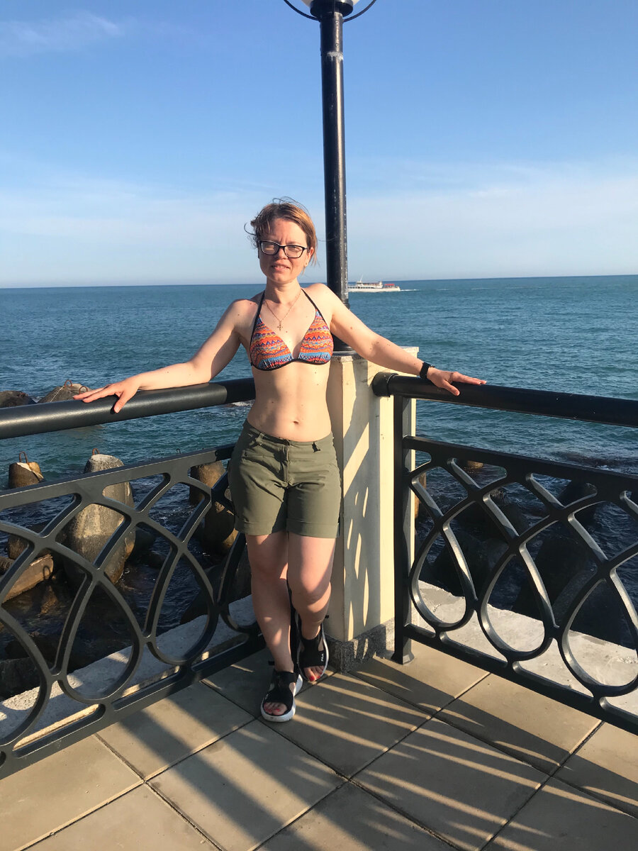 На набережной санатория Днепр 