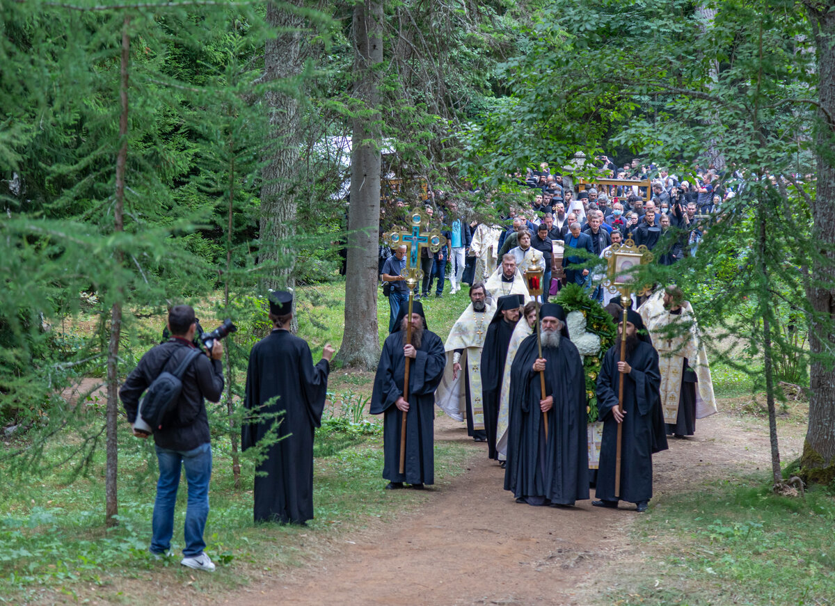 Монахи Валаамского монастыря