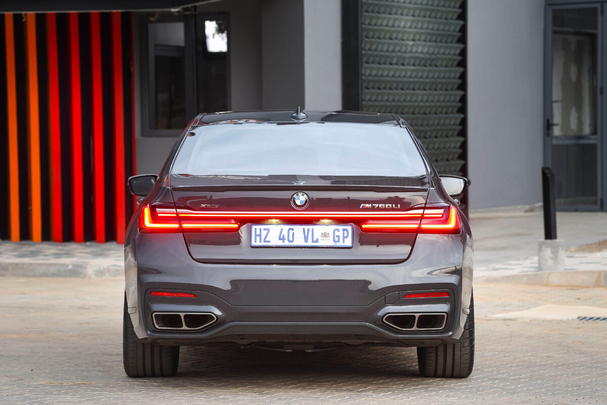 BMW m760li