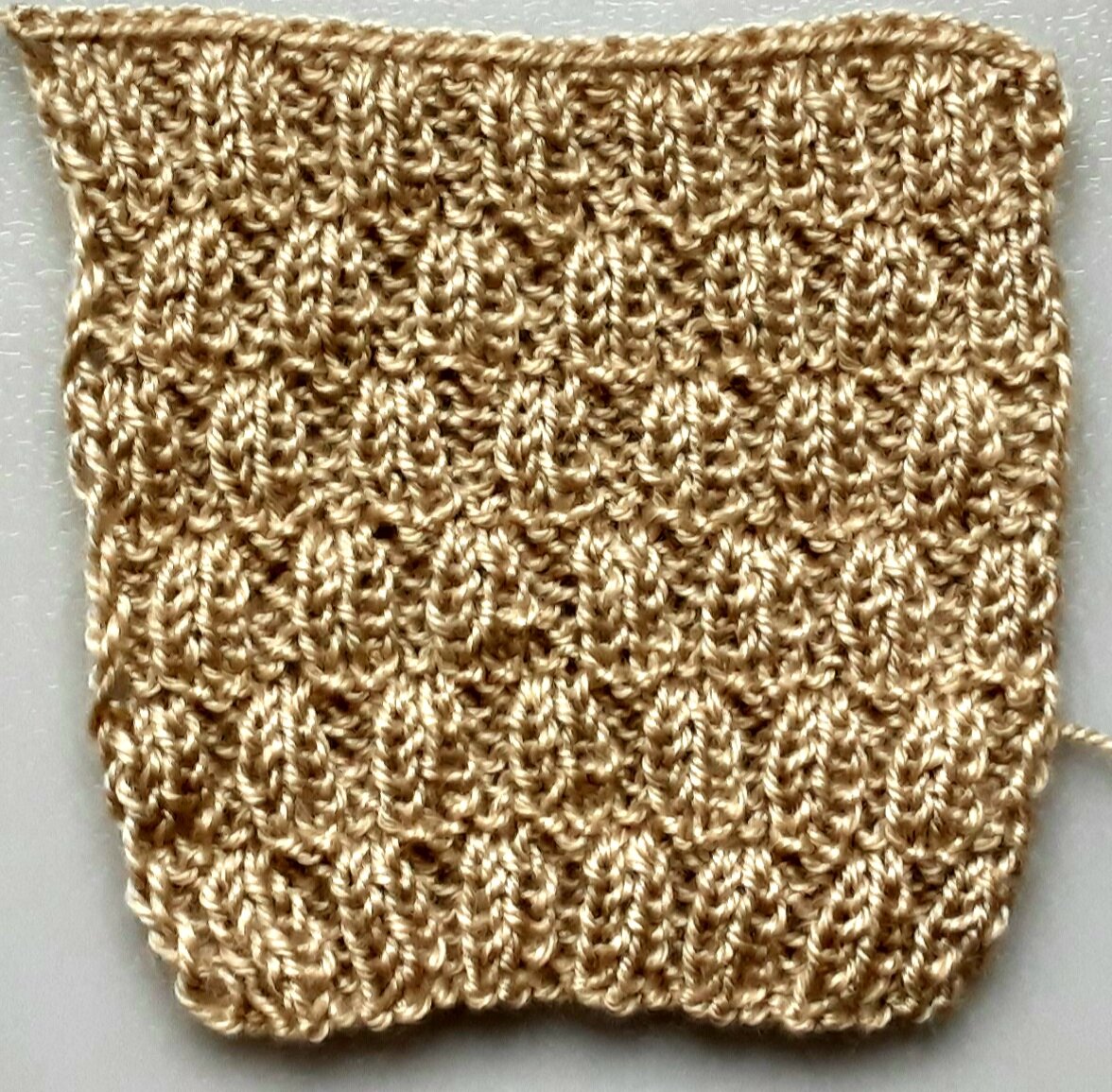 Лицевая сторона узора.