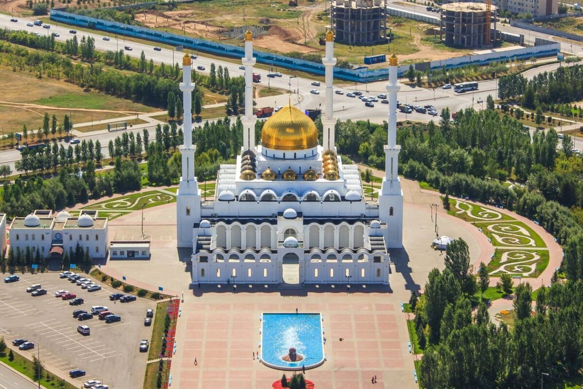 Обновлено 26.03.2024 Краткое описание
В последние годы Казахстан становится всё популярнее среди туристов, и причин на то множество, но главная — это его природа.-2