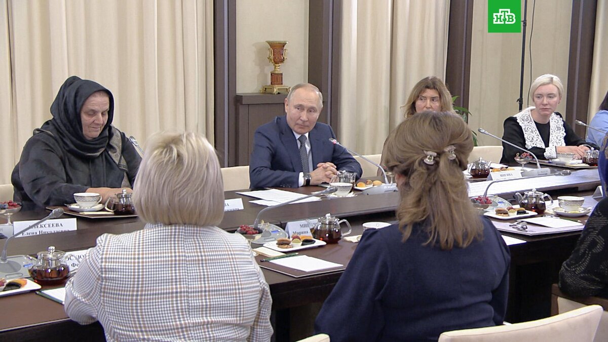    Путин выразил соболезнования матерям военных, погибших в ходе СВО