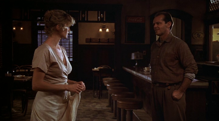 Кадр из фильма "Почтальон звонит дважды" (1981)