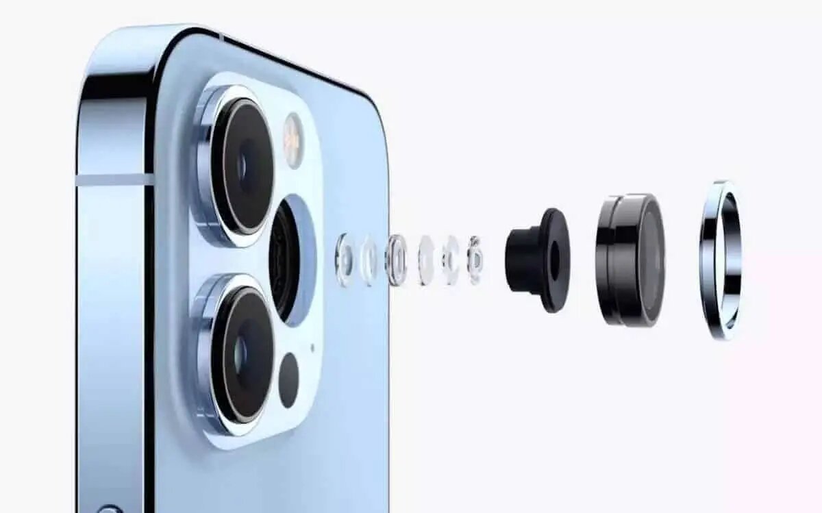 15 Pro Max оснащенный новой камерой перископа Apple