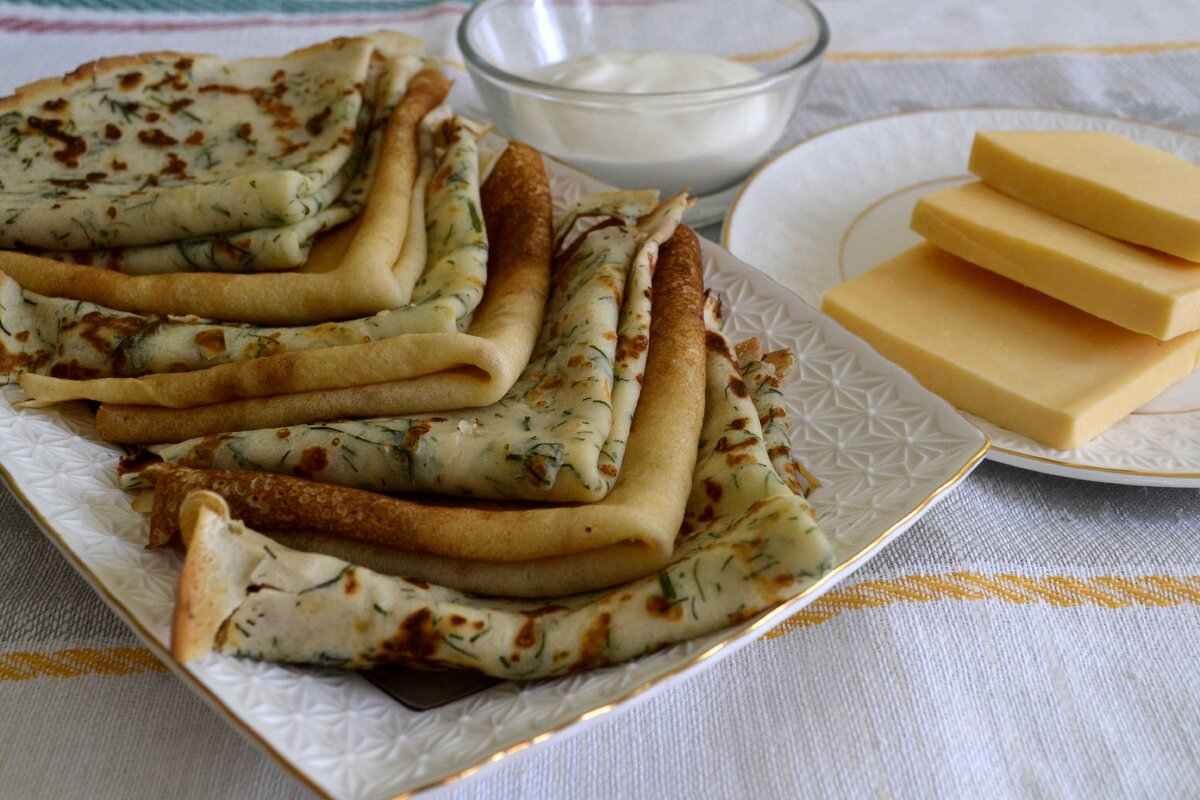 Мини-блинчики с сыром, грибами и луком Идеи для блюд, Кулинария, Блинчики