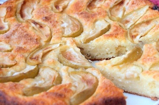 Низкокалорийный пирог с яблоками