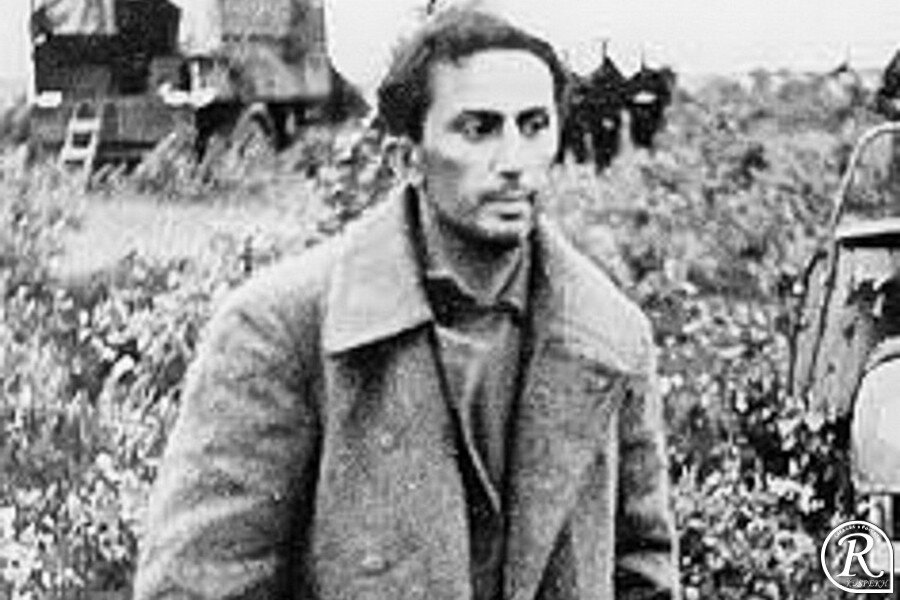 Джугашвили Яков Иосифович  - старший сын Сталина. Погиб в первые годы войны