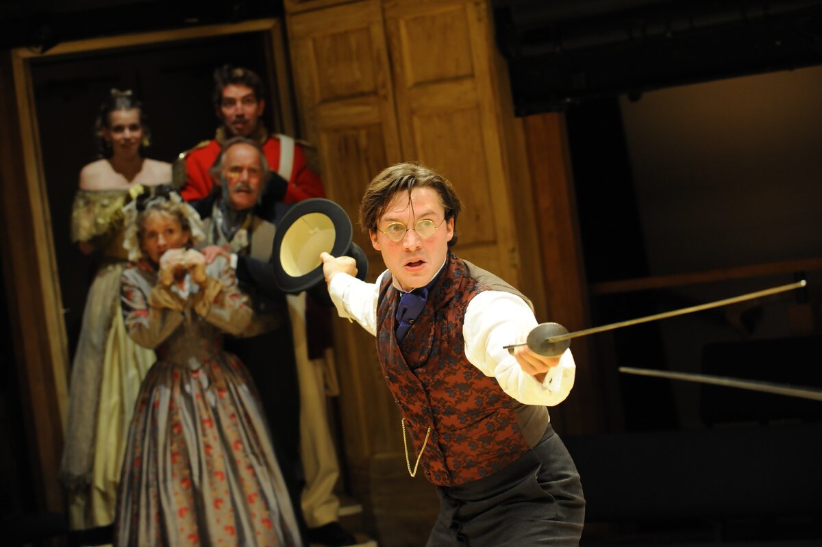 Работа Дэвида Оукса в театре