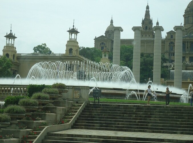 площадь Кафедрального собора Барселоны