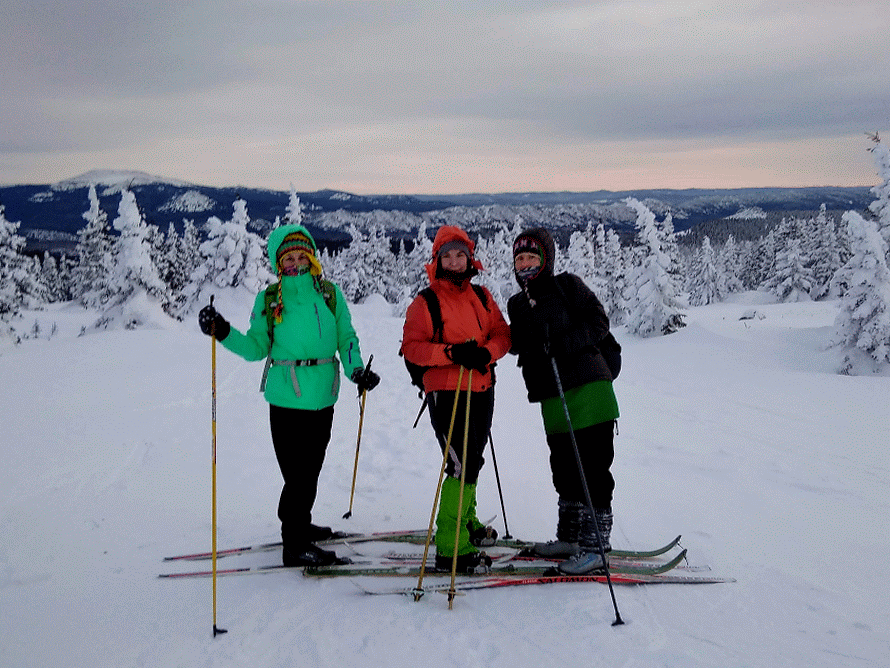 Перед спуском с седловины