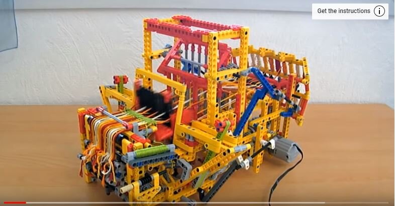 Скриншот видео https://youtu.be/TKdUPbtE_xk Автор Nico71's Lego Technic Creations 