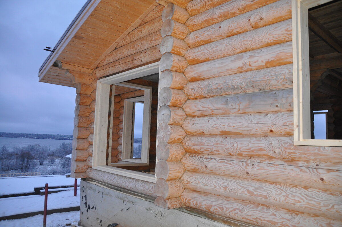 Остекление веранд в деревянном доме: обзор ценн, правильный монтаж