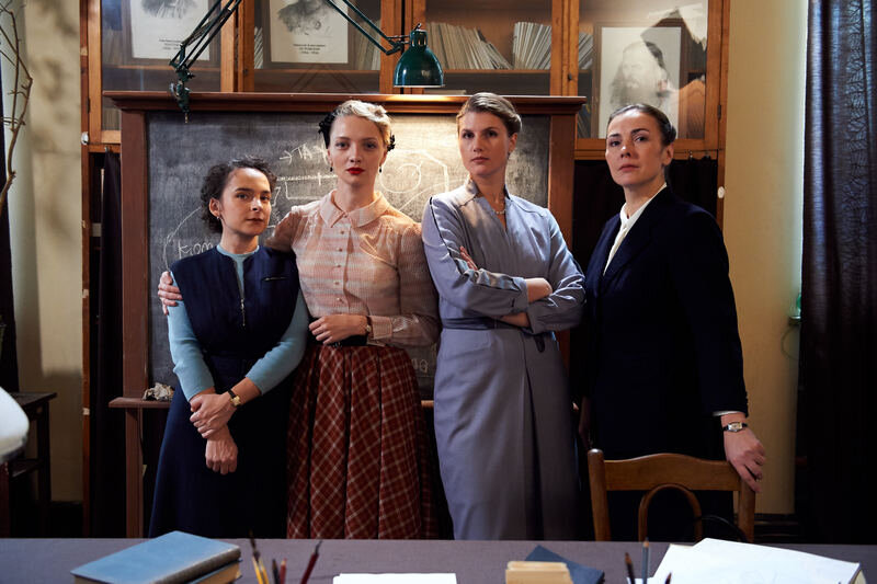 Главные героини сериала «Шифр»
