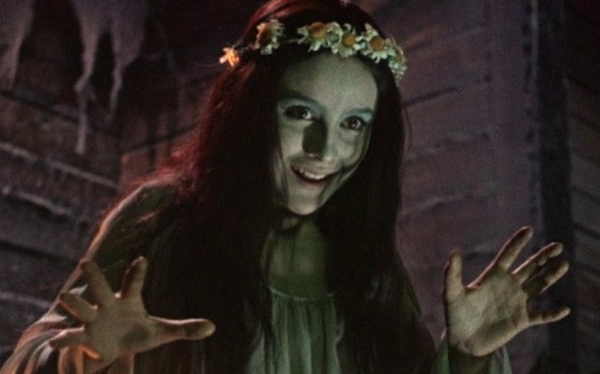 Фильм "Вий". Наталья Варлей в роли панночки.