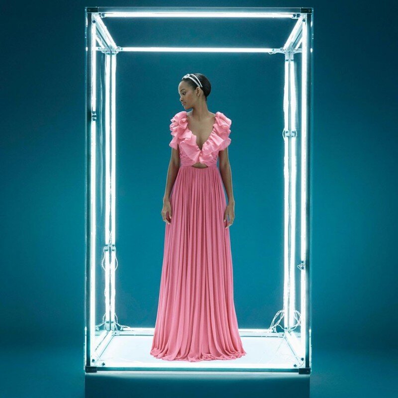 @kendalljenner@giambattistavalliparis@kendalljenner
 