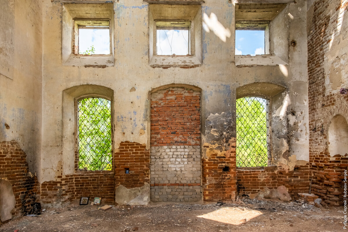 Черкасская Церковь заброшенная