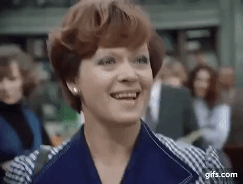 Эффектное появление Людмилы Прокофьевны в статучреждении. все коллеги в шоке, обмороке и конвульсиях. Эффект разорвавшейся бомбы.