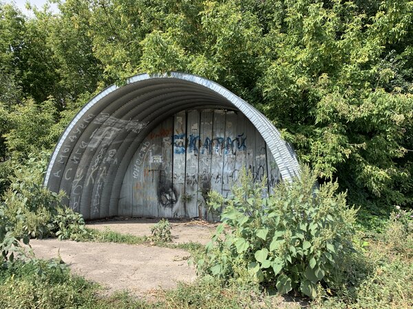 В деревне построили новую дорогу и вертолётную площадку. Расцвет русского села