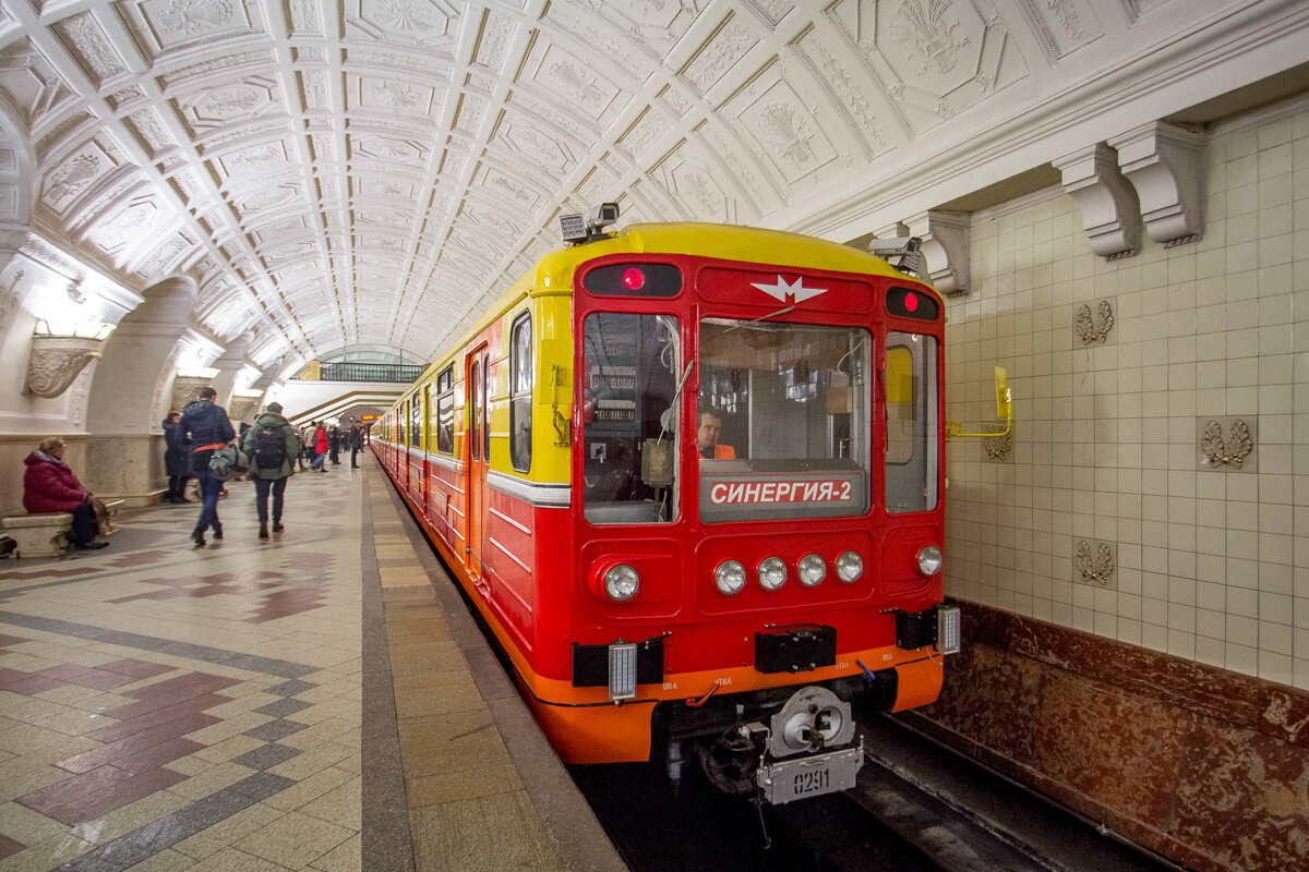 Около 15 процентов воздуха, который мы вдыхаем на станции метро, составляют летающие в нем частички человеческой кожи. 