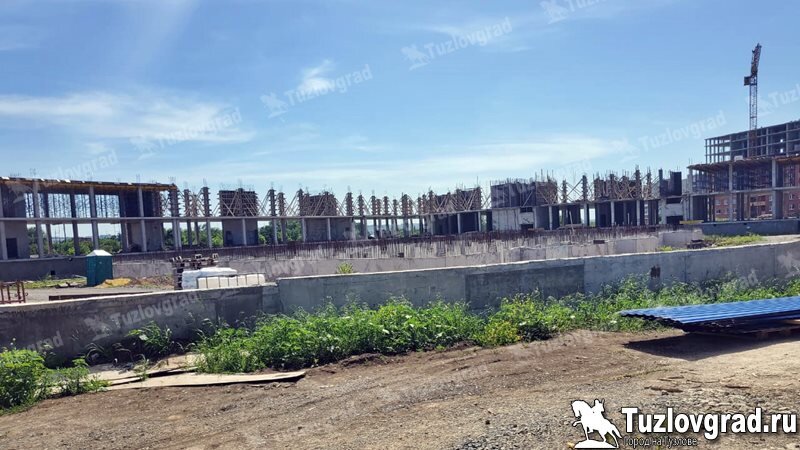 Недостроенная школа на Восточном