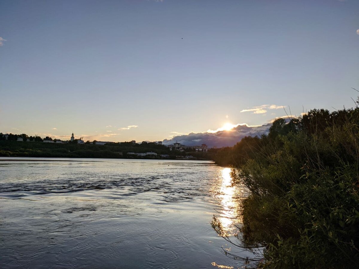 К концу поездки на город надвигается циклон