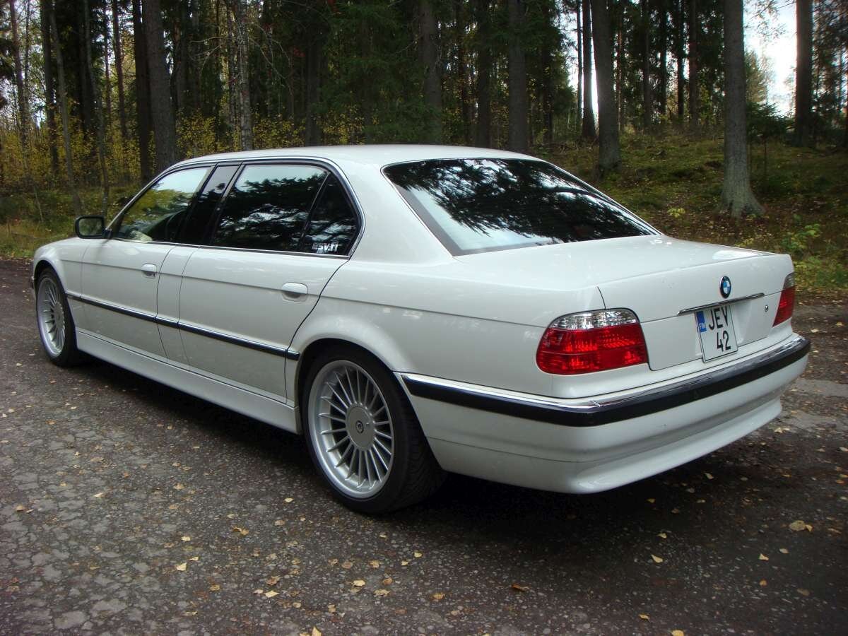 BMW 7 long белая