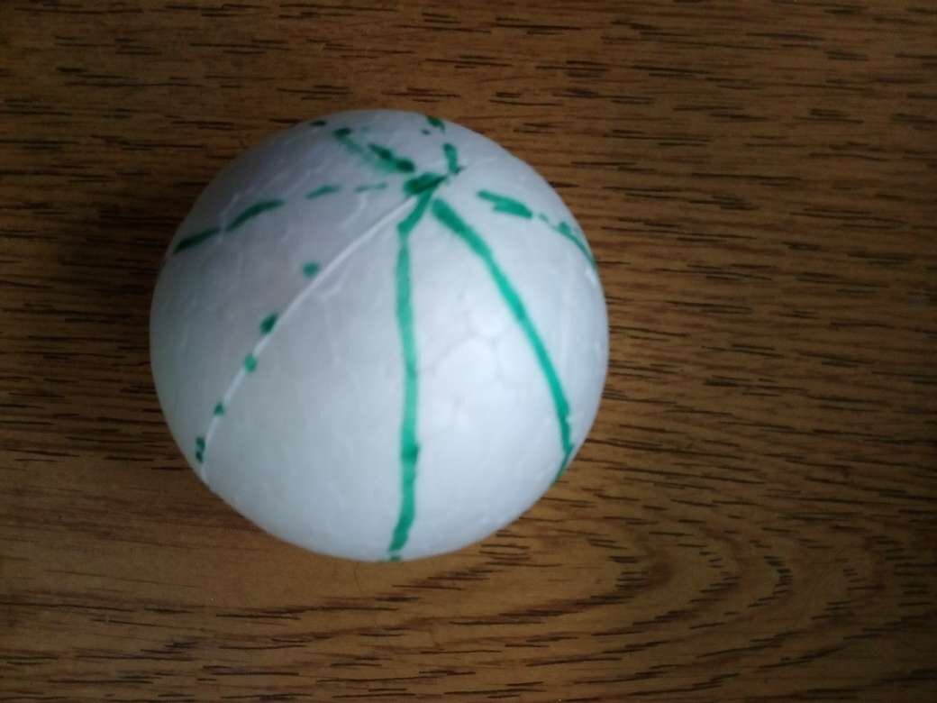 Разметка на пенопластовом шарике для последующего кинусайга