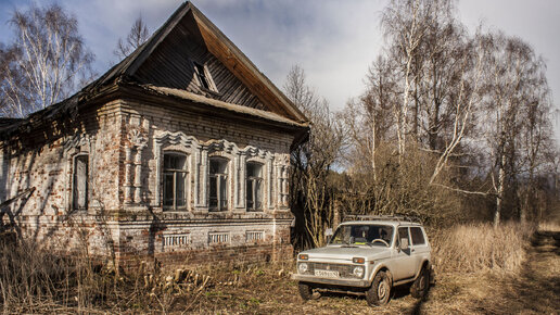 Начал восстанавливать старинный дом прадеда