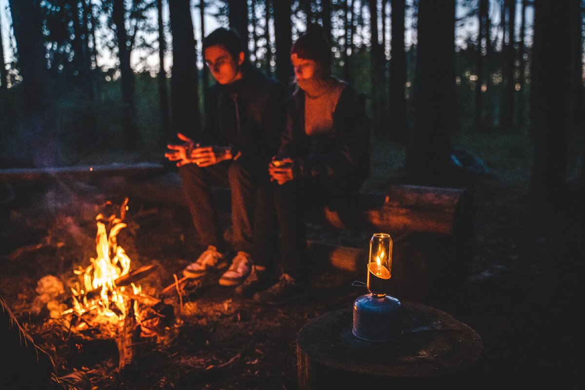 Добавляет уюта