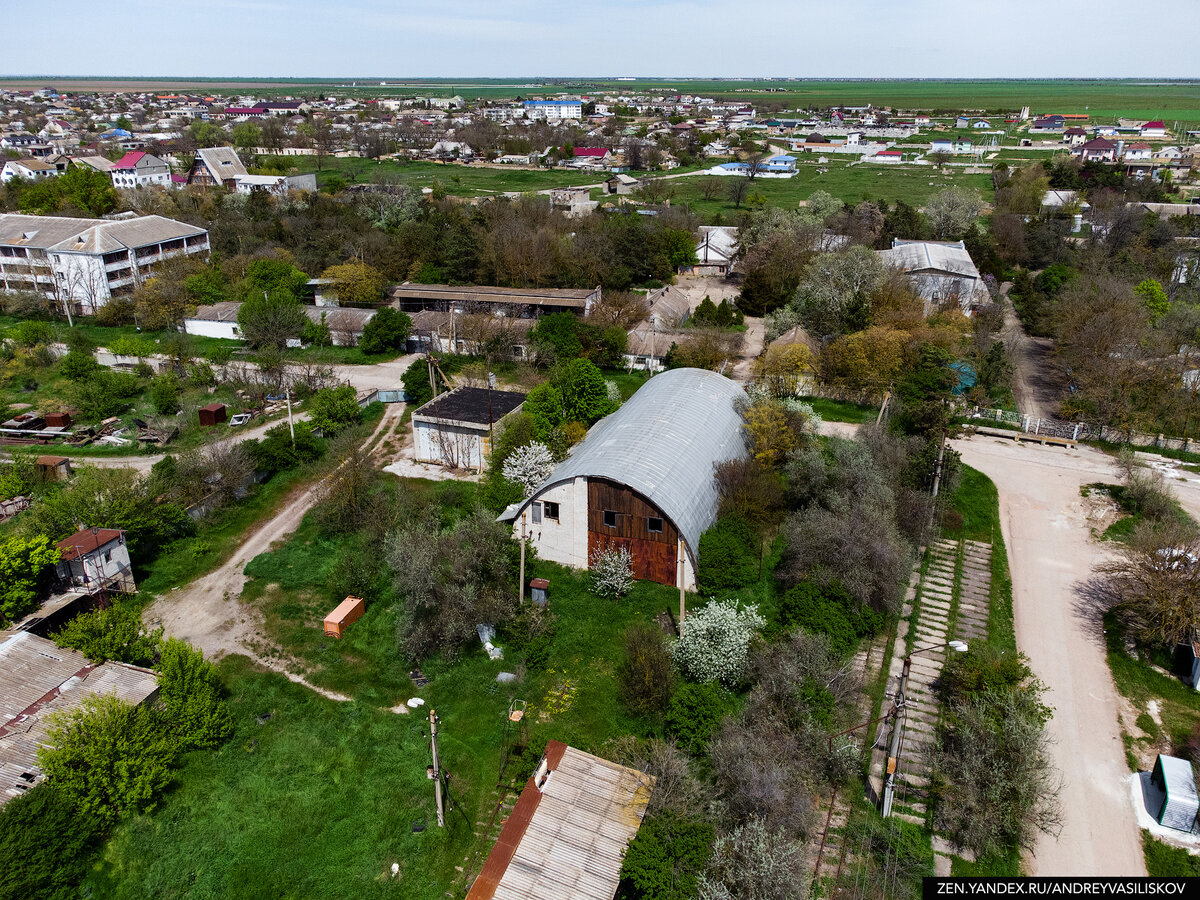 школа в селе верхоречье. грушевка крым судак. горные деревни крыма. село крымское 20. в крымском селе.