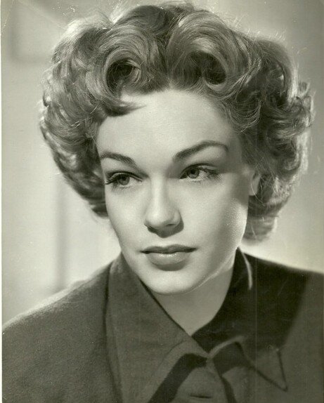 Симона Синьоре