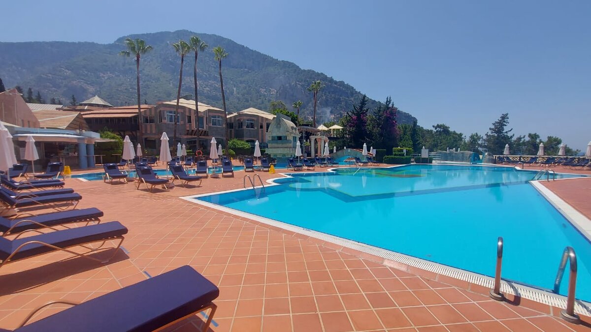 когда весь отель - твой