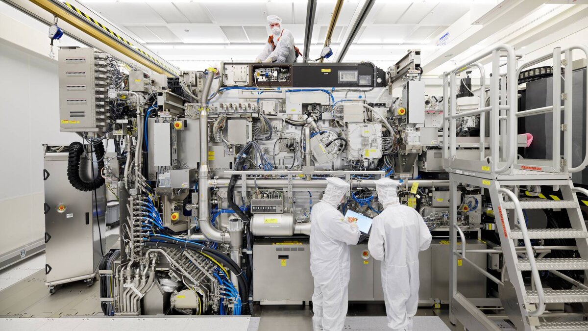 Машина ASML EUV постепенно выводится из эксплуатации 