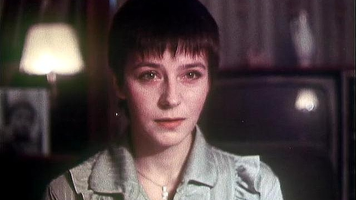 Фильм зимняя вишня 1. Игорь масленников зимняя вишня. Зимняя вишня герберт. Зимняя вишня фильм 1985 елена сафонова. Сафонова елена соломин зимняя вишня.