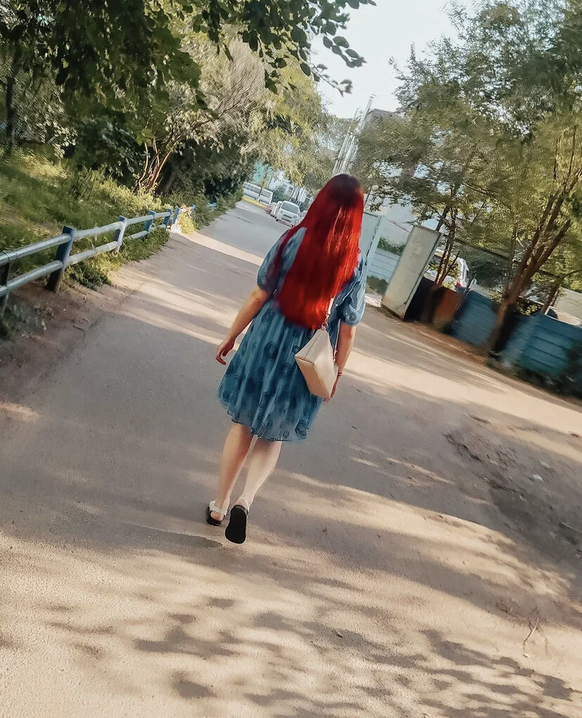 Это я на ранних сроках шла на работу, работала последние смены