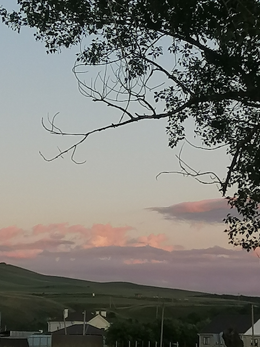 Розовые облака (мир в розовых очках как говорят)