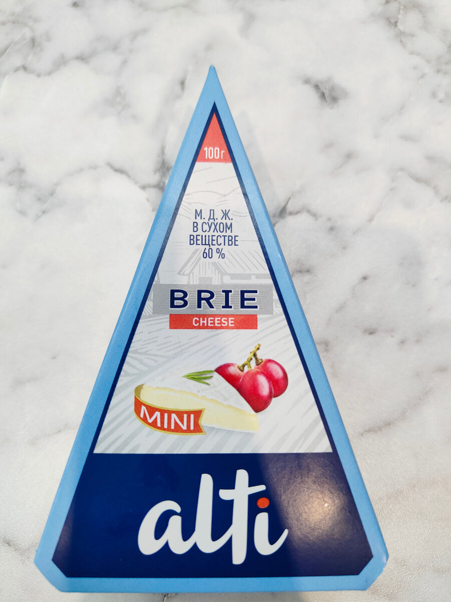 Сыр с белой плесенью "Alti Brie Cheese" (Альти Бри)
