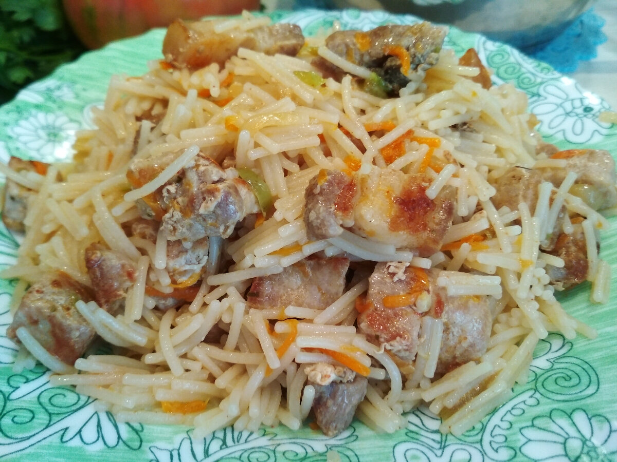 Фото автора. Вермишель с мясом, давно забытое и очень вкусное блюдо.