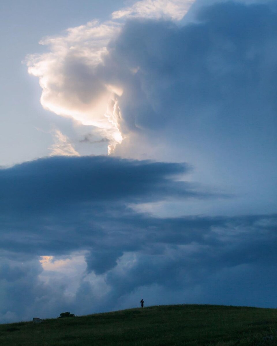 Надвигалась летняя гроза ☁️