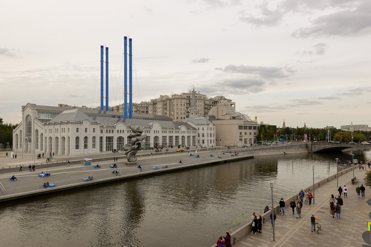 Москва. Болотная набережная