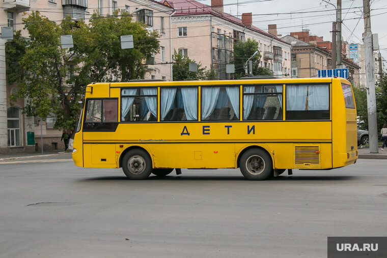    Из-за сломанного моста доставлять детей в лагерь Юрюзани стало невозможно