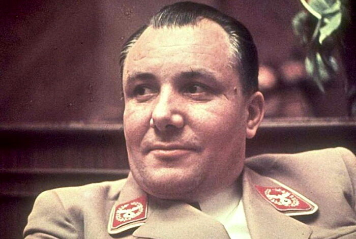 Мартин Борман