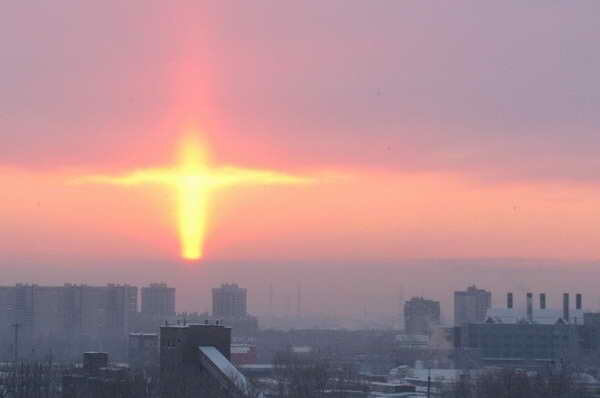 Гало в форме креста