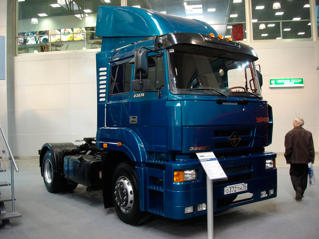 Автомобиль Урал 6320