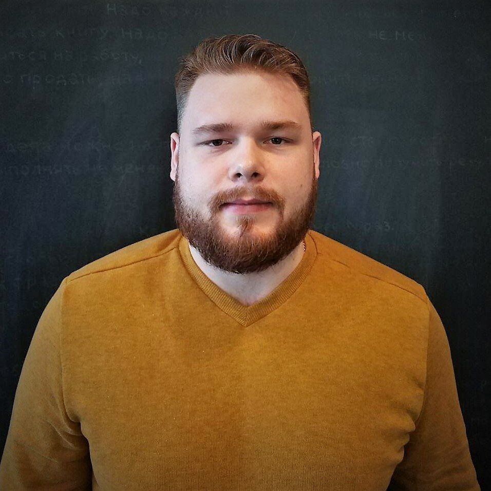 Это я недавно сфоткался на резюме