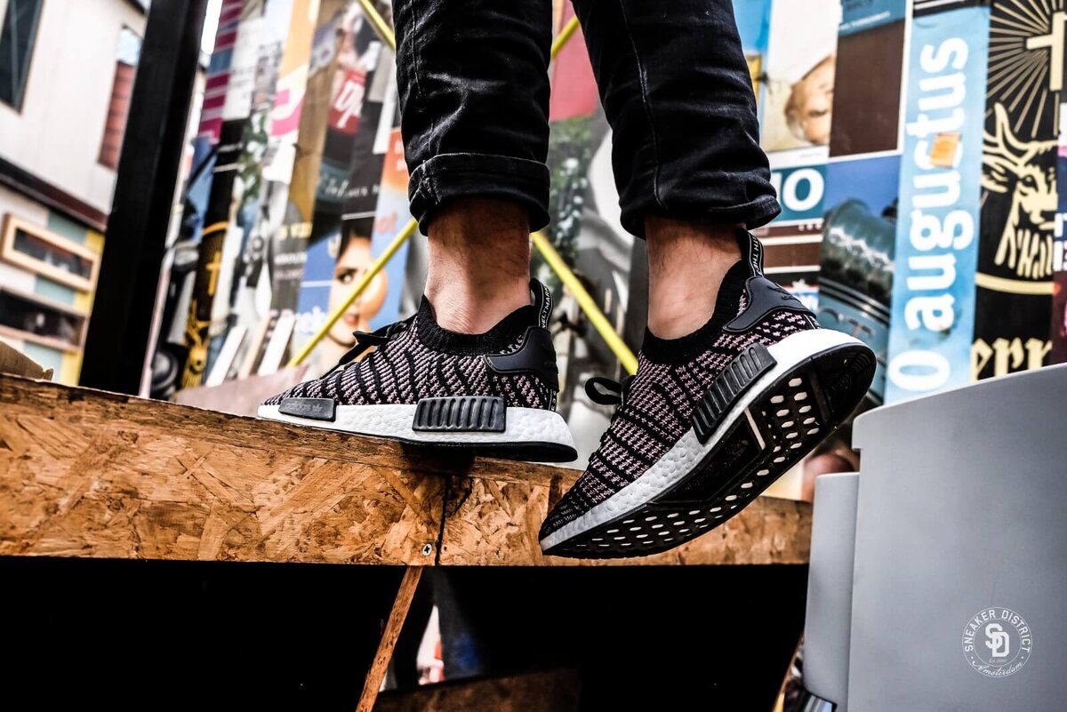 Гниет буст адидас. Adidas Boost гниет. Бост.