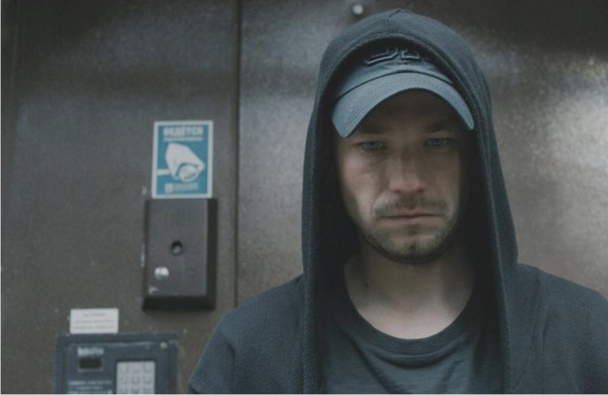 кадр из сериала "Звоните ДиКаприо!".